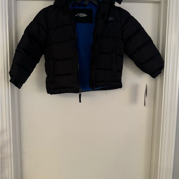 Little boys snow/winter coat - Picture 10 of 10